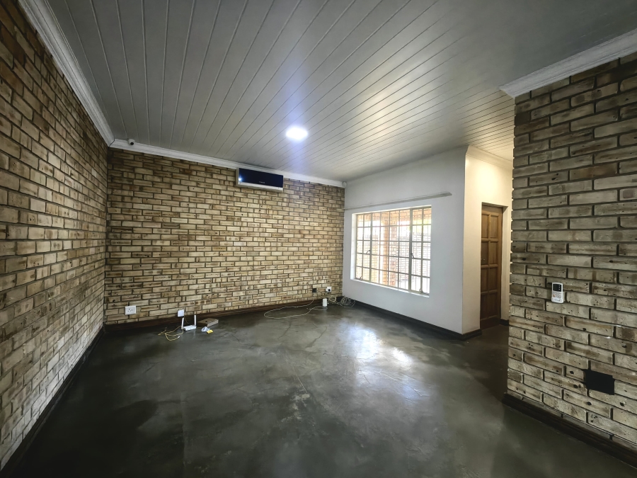3 Bedroom Property for Sale in Protea Park North West